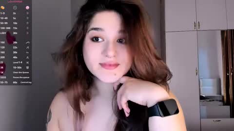 Julie online show from February 2025 12:13:02 PM