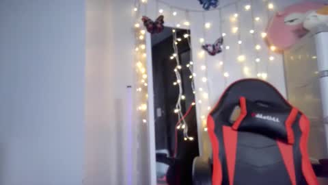 junovaughn online show from October 2025 02:33:01 AM