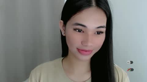 Julia online show from January 2025 06:25:01 PM