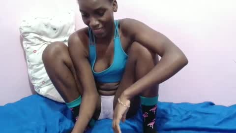 just ebonee online show from December 2025 09:35:01 PM