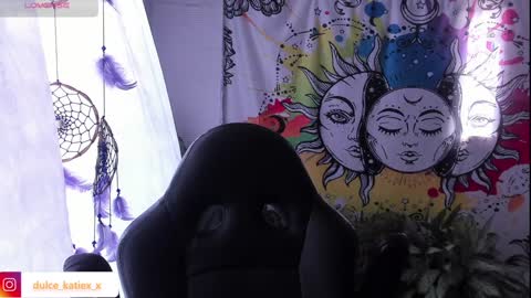 Snapshot of just_katiex chatting on January 2025 06:45:02 PM Sofia online show from January 2025 06:45:02 PM