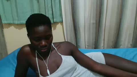 Lyra online show from October 2025 08:31:01 PM