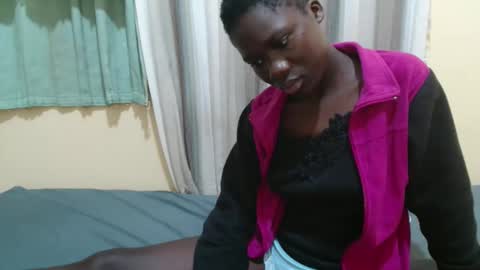 Lyra online show from November 2025 10:50:02 AM