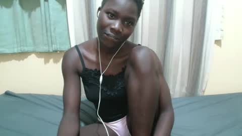 Lyra online show from November 2025 06:31:01 PM