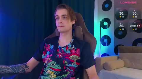 Samuel online show from October 2025 03:18:01 PM