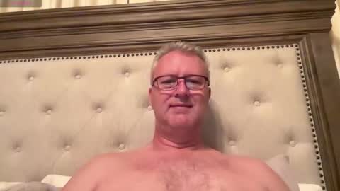 Snapshot of justavoyeurhere chatting on October 2025 10:05:01 AM Michael online show from October 2025 10:05:01 AM