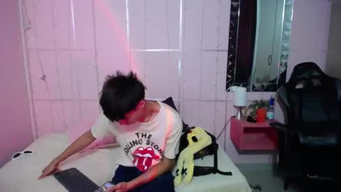 Snapshot of justin_grayy_ chatting on October 2025 02:04:02 PM Justin online show from October 2025 02:04:02 PM