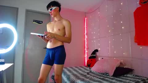 Snapshot of justin_grayy_ chatting on October 2025 09:59:02 PM Justin online show from October 2025 09:59:02 PM