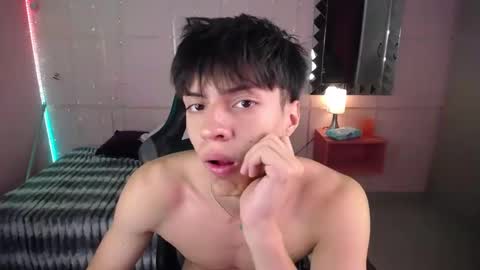 Snapshot of justin_grayy_ chatting on November 2025 09:15:01 PM Justin online show from November 2025 09:15:01 PM