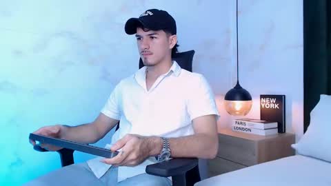 Snapshot of justin_spencer chatting on December 2025 07:44:01 PM Justin online show from December 2025 07:44:01 PM