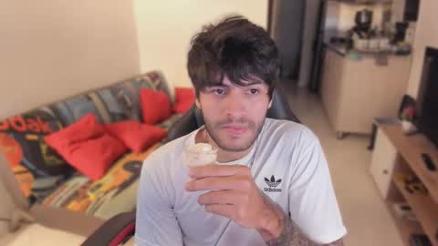 Diego online show from October 2025 10:08:02 PM