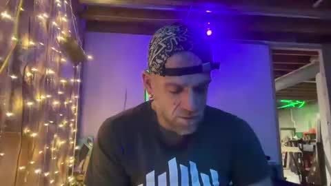 justinmoore1987 online show from December 2024 08:47:01 AM