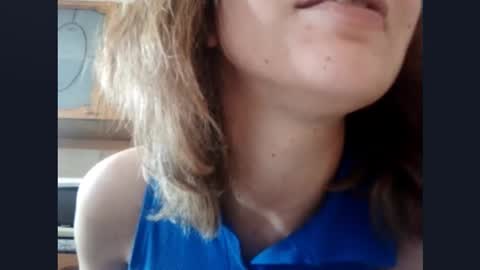 Nika online show from October 2025 08:12:01 AM