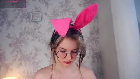 Tate online show from October 2025 06:06:02 AM