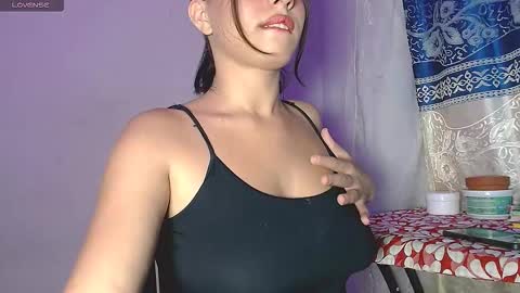 Snapshot of kade_01 chatting on October 2025 02:51:02 AM Kade Anne online show from October 2025 02:51:02 AM