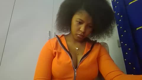 Snapshot of kadime001 chatting on October 2025 07:03:02 PM kadime online show from October 2025 07:03:02 PM