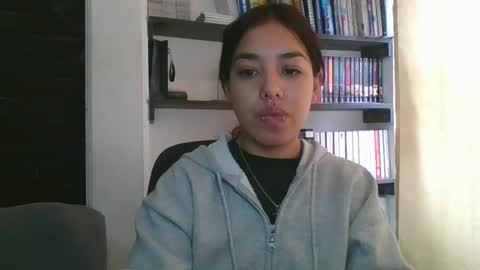KAHELIINDEPENDENT MODEL online show from February 2025 06:55:02 PM