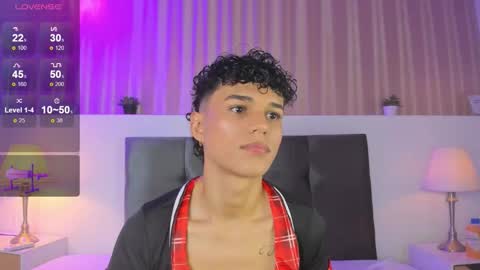 Kai online show from November 2025 08:32:01 PM