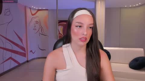 Kaia Ferreira online show from September 2025 02:40:01 PM