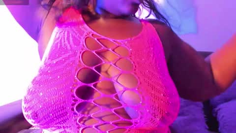 Snapshot of kaiavalentinee chatting on October 2025 04:33:01 AM Kai online show from October 2025 04:33:01 AM