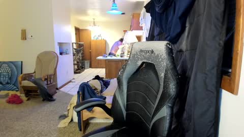 Kaiku77 online show from October 2025 04:43:01 AM