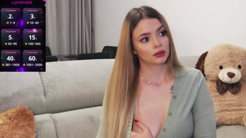 Snapshot of kailyn_moen01 chatting on January 2025 07:34:01 PM Kailyn online show from January 2025 07:34:01 PM