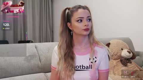 Snapshot of kailyn_moen01 chatting on February 2025 09:48:01 PM Kailyn online show from February 2025 09:48:01 PM