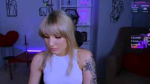 Kiara online show from September 2025 07:35:01 PM