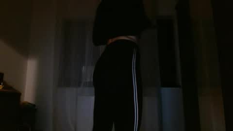 Snapshot of kairaember chatting on December 2025 09:42:02 PM Kaira Ember online show from December 2025 09:42:02 PM