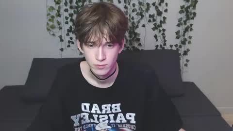 slutkai online show from October 2025 07:26:01 PM