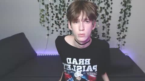 slutkai online show from October 2025 07:14:01 PM