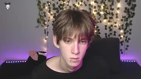 slutkai online show from October 2025 10:11:01 PM