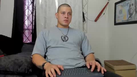 Snapshot of kaledd_musclee chatting on December 2024 02:46:02 PM Kaledd musclees room Master online show from December 2024 02:46:02 PM