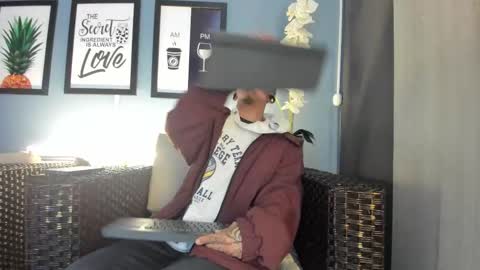 Snapshot of kaletattoos chatting on October 2025 11:11:01 AM Kale online show from October 2025 11:11:01 AM