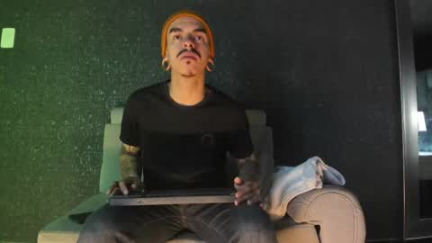 Snapshot of kaletattoos chatting on October 2025 12:00:02 PM Kale online show from October 2025 12:00:02 PM