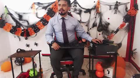 Snapshot of kalethbigdick88 chatting on October 2025 09:42:02 PM Kaleth online show from October 2025 09:42:02 PM