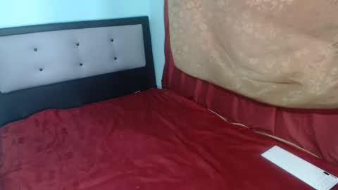 Snapshot of kalipso_n_jones chatting on February 2025 04:08:01 PM Kalipso and Jones online show from February 2025 04:08:01 PM