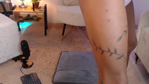 kalola_guerra online show from December 2024 06:35:01 AM