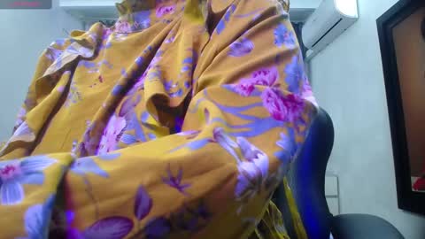 Alisha online show from November 2025 10:15:02 AM