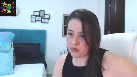 Kamilalopez online show from February 2025 11:25:02 PM