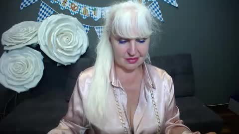 KamaliaSim online show from October 2025 07:00:01 PM