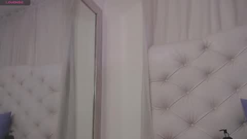    online show from October 2025 02:08:01 PM