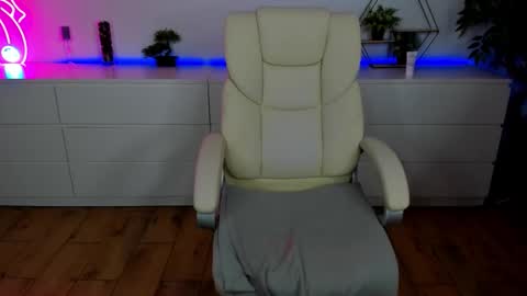 Snapshot of kamilahot25 chatting on October 2025 06:52:01 PM kamilahot25 online show from October 2025 06:52:01 PM