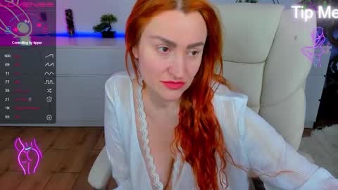 Snapshot of kamilahot25 chatting on November 2025 07:05:01 PM kamilahot25 online show from November 2025 07:05:01 PM