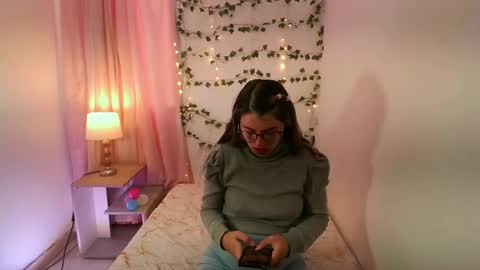 kamilew online show from September 2025 12:21:02 PM