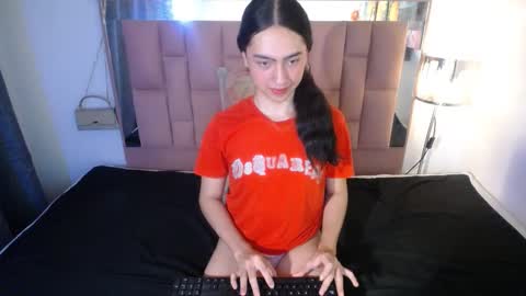 Snapshot of kammi_candy chatting on October 2025 01:26:01 AM -- kammi -- online show from October 2025 01:26:01 AM