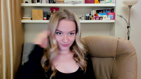 Snapshot of kara_smith_ chatting on December 2024 09:55:02 PM Kara. Off from 15th till 24th of December online show from December 2024 09:55:02 PM