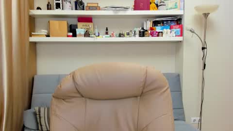 Snapshot of kara_smith_ chatting on February 2025 09:53:02 PM Kara. Off from 15th till 24th of December online show from February 2025 09:53:02 PM