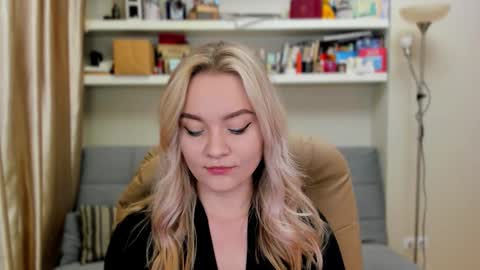 Snapshot of kara_smith_ chatting on September 2025 10:10:02 PM Kara. Off from 15th till 24th of December online show from September 2025 10:10:02 PM