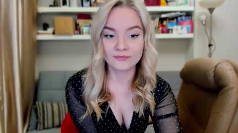 Snapshot of kara_smith_ chatting on October 2025 09:01:01 PM Kara. Off from 15th till 24th of December online show from October 2025 09:01:01 PM